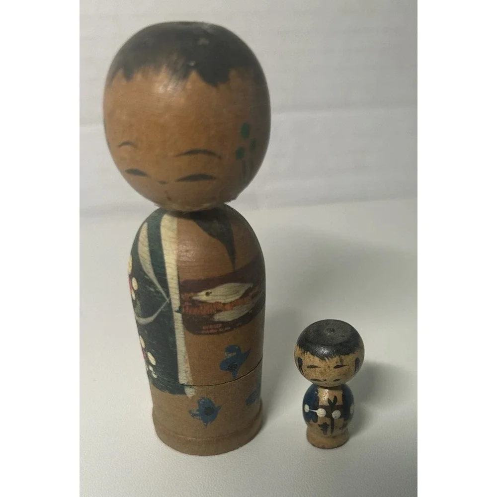 Vintage Japanese Kokeshi Doll miniature handpainted G47